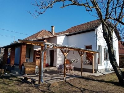 Eladó családi ház Maglód