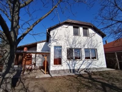 Eladó családi ház Maglód