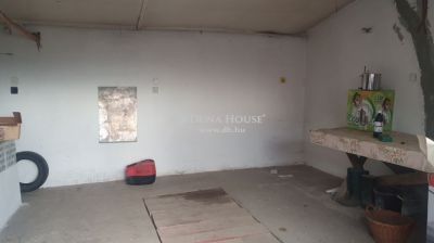Eladó családi ház Tápiószecső