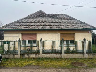 Eladó családi ház Tápiószele