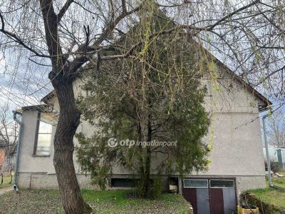 Eladó családi ház Tápiószele