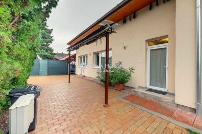 Eladó családi ház Balatonszárszó