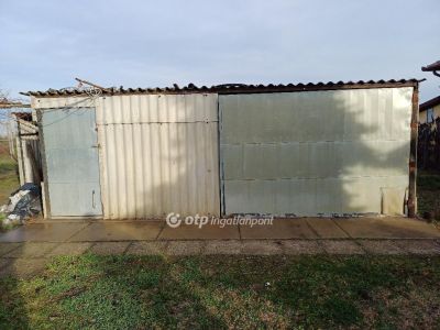 Eladó családi ház Csanytelek