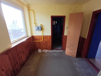 Eladó családi ház Csanytelek