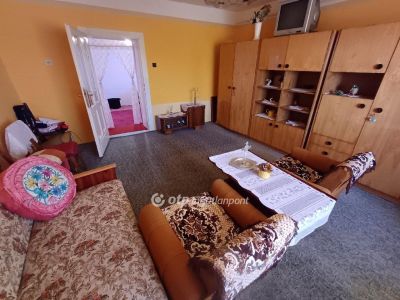 Eladó családi ház Csanytelek