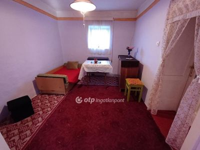 Eladó családi ház Csanytelek