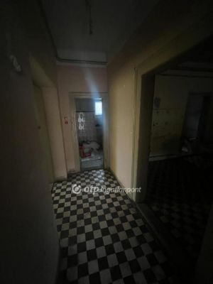 Eladó családi ház Cegléd