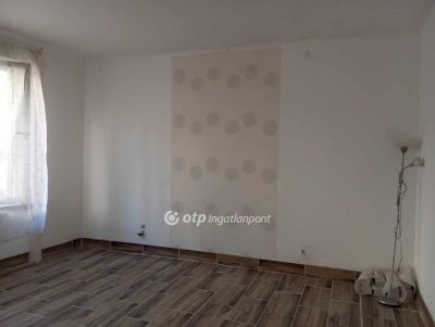 Eladó lakás Salgótarján