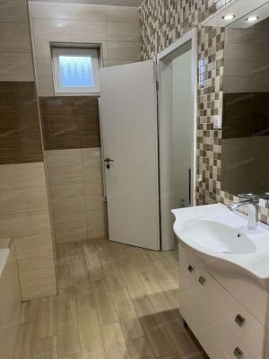 Kiadó családi ház Kecskemét