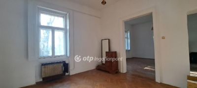 Eladó családi ház Budapest