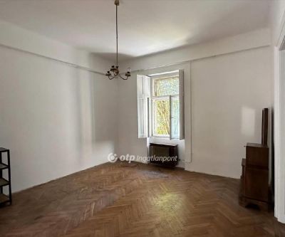Eladó családi ház Budapest