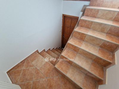 Eladó családi ház Dunakeszi