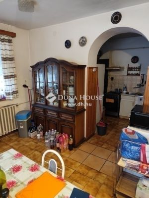 Eladó családi ház Budapest
