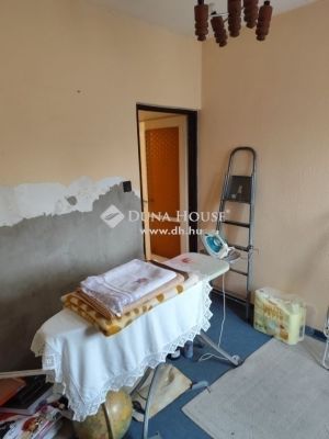 Eladó családi ház Budapest