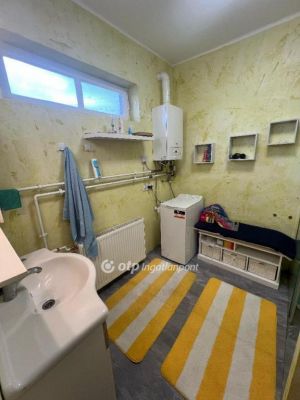 Eladó családi ház Tápiószele