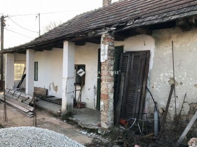 Eladó családi ház Csabdi