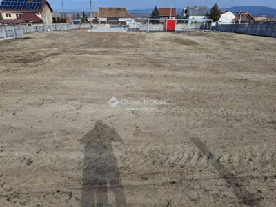 Kiadó kereskedelmi és szolgáltató terület Tokodaltáró