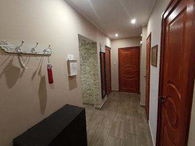 Eladó lakás Velence