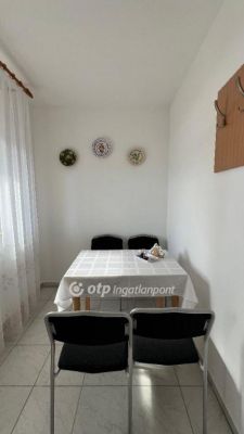 Eladó szálloda, hotel, panzió Szomolya