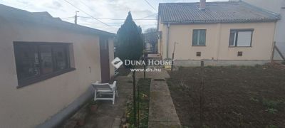 Eladó családi ház Pécs