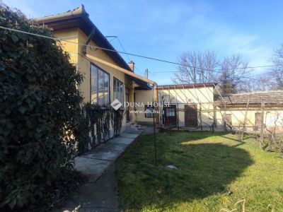 Eladó családi ház Kenderes