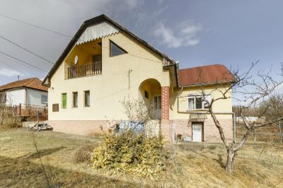 Eladó családi ház Cered