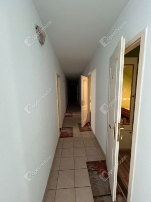 Eladó kereskedelmi és szolgáltató terület Monor Monorierdő