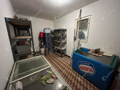 Eladó kereskedelmi és szolgáltató terület Monor Monorierdő