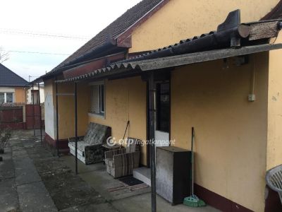 Eladó családi ház Nyírábrány
