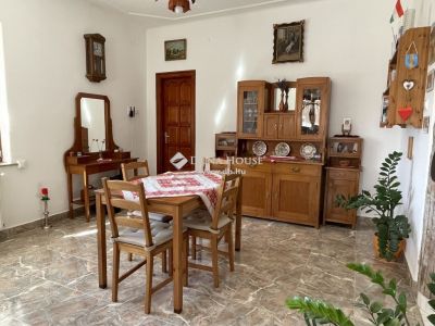 Eladó családi ház Vanyarc