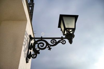 Eladó családi ház Pilisborosjenő