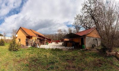 Eladó családi ház Velence