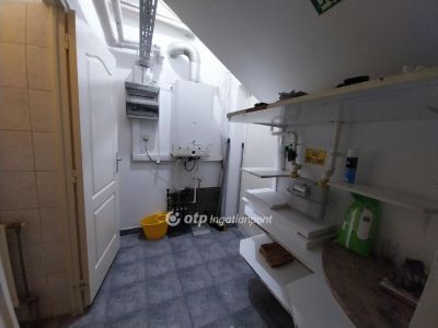 Kiadó utcai bejáratú üzlethelység Nyíregyháza