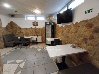 Kiadó utcai bejáratú üzlethelység Nyíregyháza