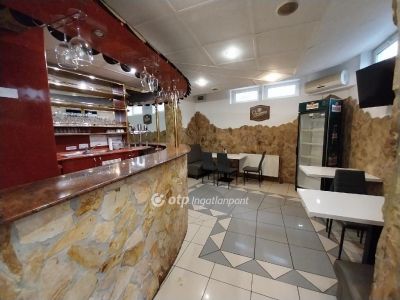Kiadó utcai bejáratú üzlethelység Nyíregyháza