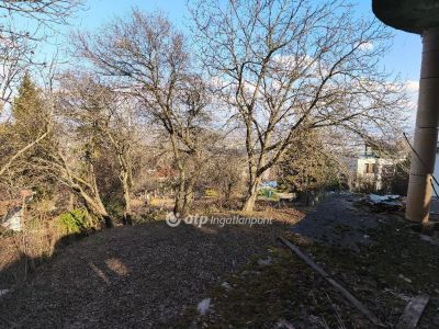 Eladó lakóövezeti telek Budapest