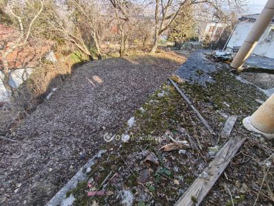 Eladó lakóövezeti telek Budapest