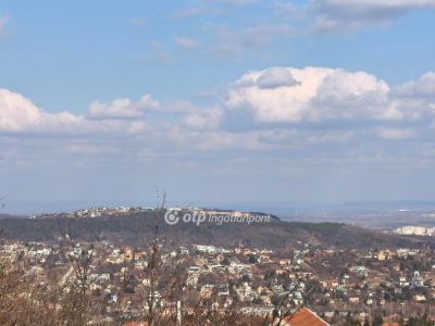 Eladó lakóövezeti telek Budapest