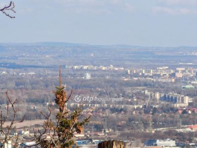 Eladó lakóövezeti telek Budapest