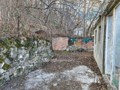 Eladó lakóövezeti telek Budapest