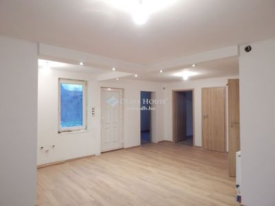 Eladó családi ház Simontornya