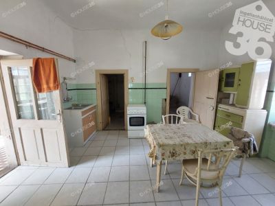 Eladó családi ház Fülöpszállás
