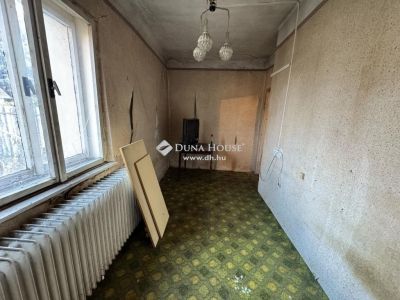 Eladó családi ház Vecsés