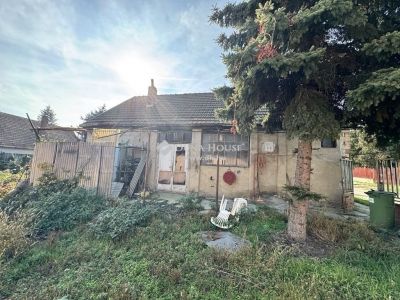 Eladó családi ház Vecsés