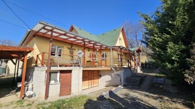 Eladó családi ház Budapest