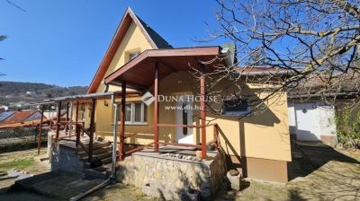 Eladó családi ház Budapest