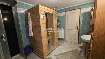 Eladó családi ház Budapest
