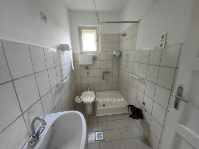 Eladó családi ház Berekfürdő