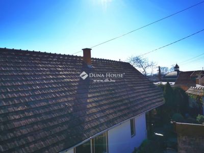 Eladó családi ház Esztergom