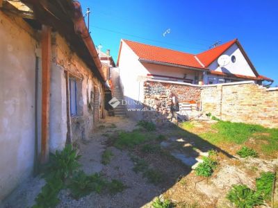 Eladó családi ház Esztergom